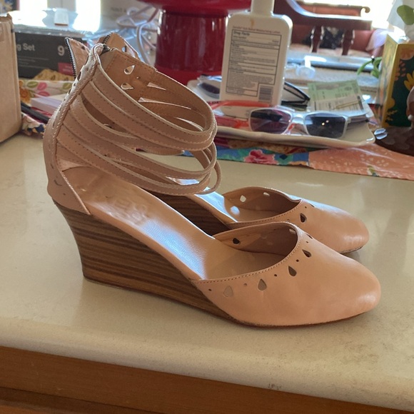 Shoes custom made - Picture 2 of 3